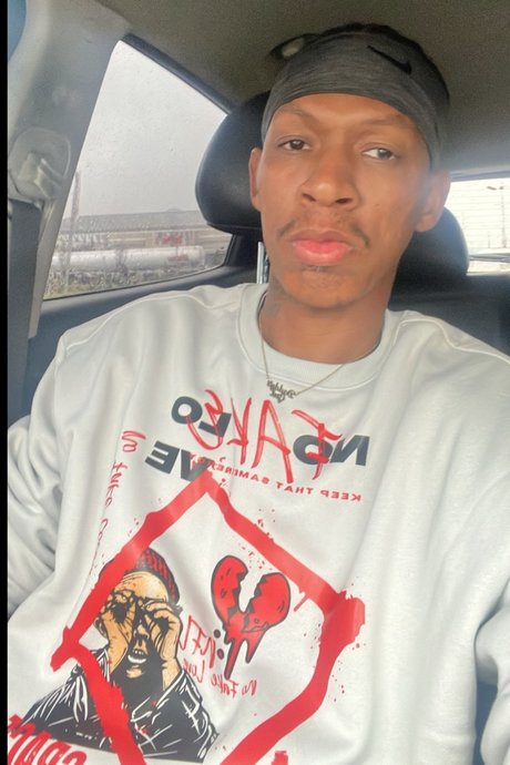 Playboi69 erwachsene nackte fotos