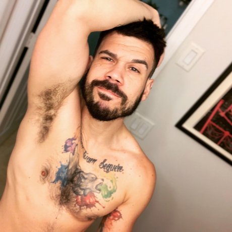 Mike Pitts nacktheit nette bild