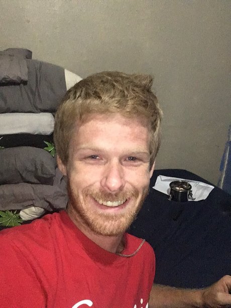 Dustin Menchue erotische sex galerie