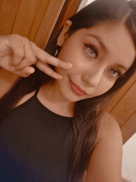 _Kurosaki pornostar nette galerie