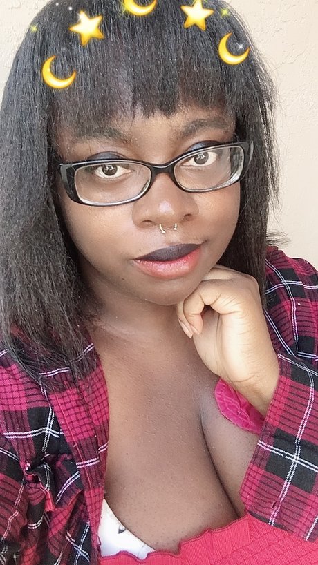 Queenashii xxx exklusive fotos