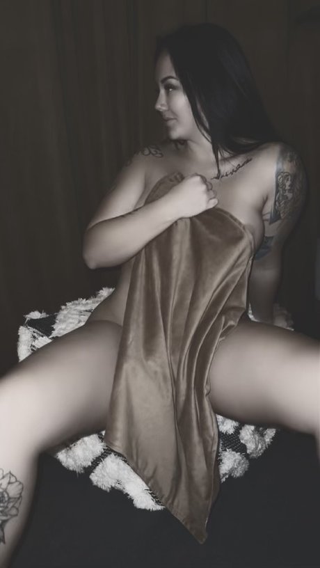 PYT Kay model pornografische fotos