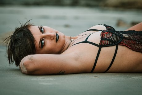 Miss Infernal top nacktheit galerien