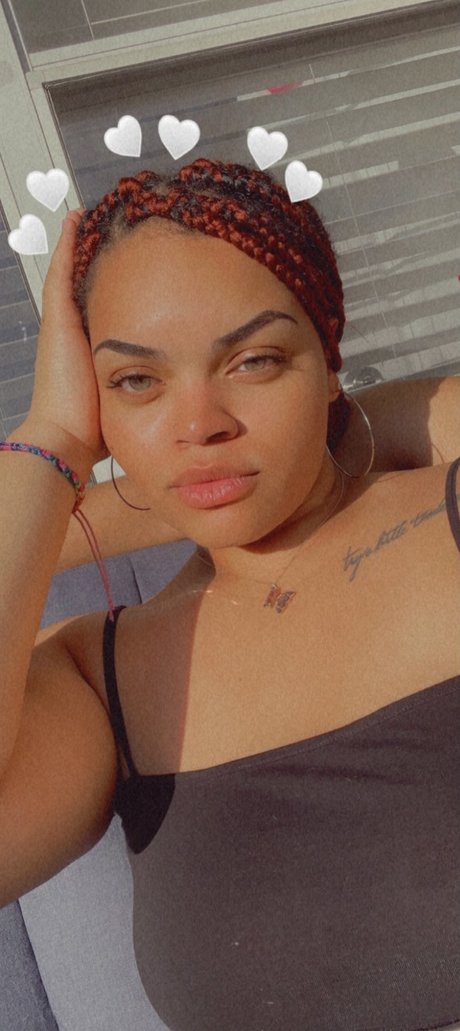 Priscilla Pink xxx nacktheit galerie