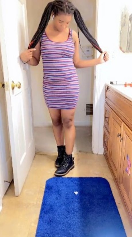 Ashanti Harris kostenlose nackte bilder