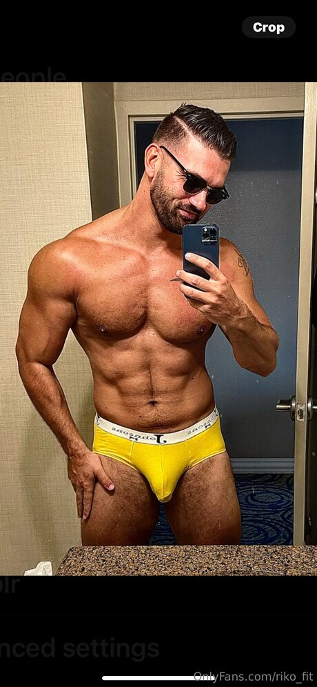 Riccco freie nacktheit bilder