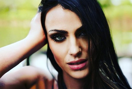 Rhina6 exklusive bild