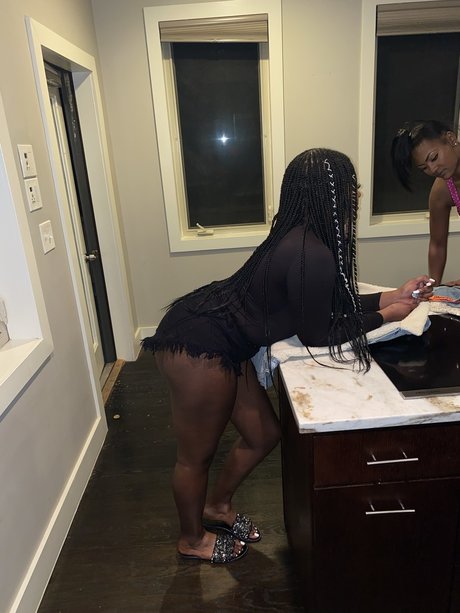 ReeFenty kostenlose nackt foto