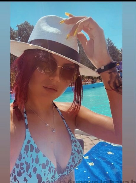 Red Panther pornostar kunst archiv