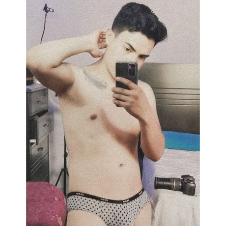 Rau Sans schöne nackten galerie