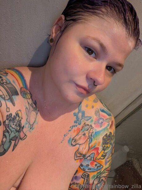 Rainbow Zilla model porno archiv