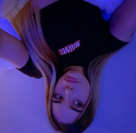 lydia nackt top bild