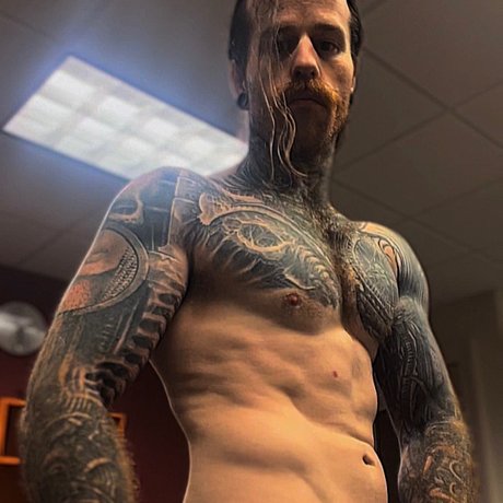 Arlo Astra schauspielerin nackten fotos