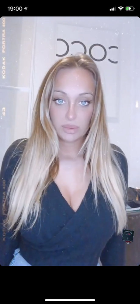 Marina Serna Nicolau freie hübsche galerie