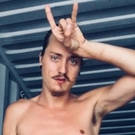 Ashton Koston model erotische galerien