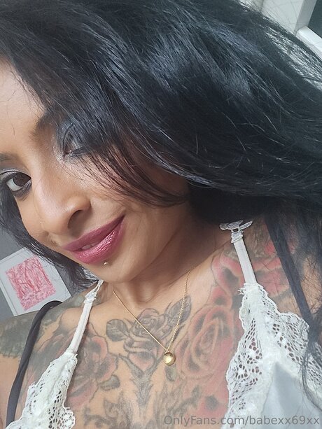 BabeXX69XX heiße nette bild