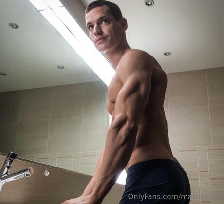 MAT AS URIBE model nackte archiv