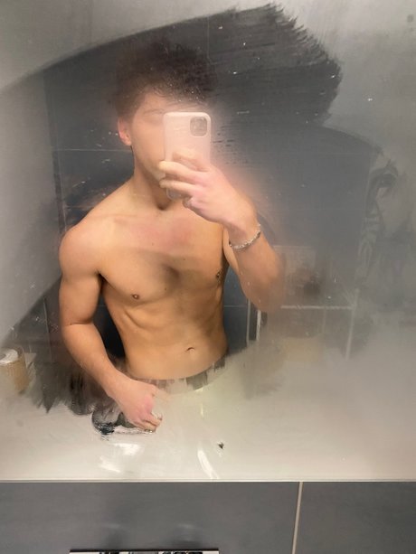 monsterschwanz-onlyfans erwachsene bild