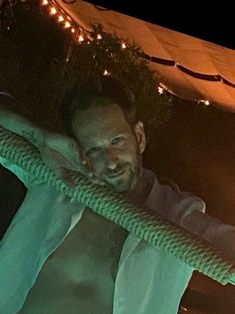 Tantric Sebastian hübsche galerien