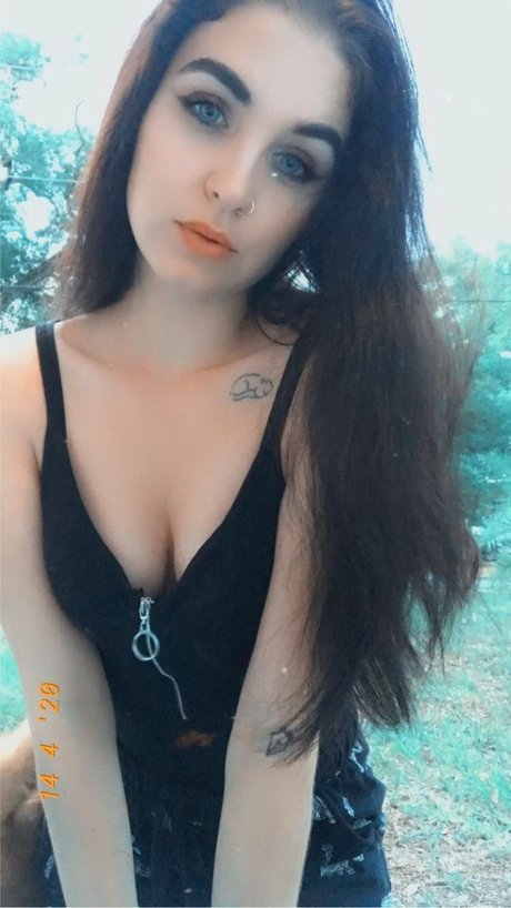 EmpressEri model nacktheit bilder