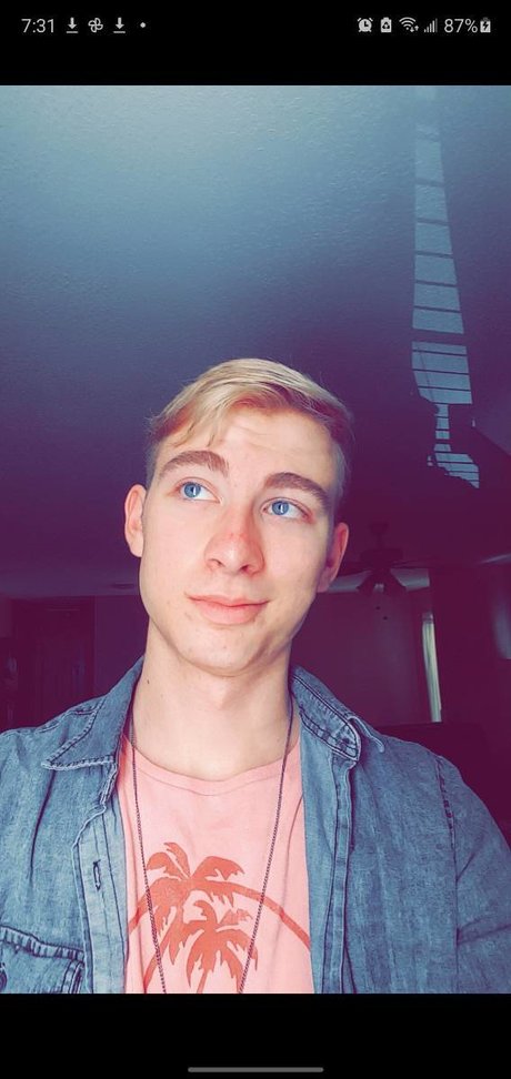 Bebeauxxx schauspielerin schöne foto