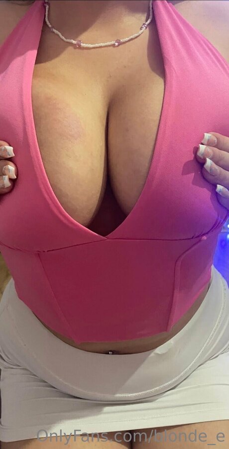 BlondeE_ kostenlose erotische foto