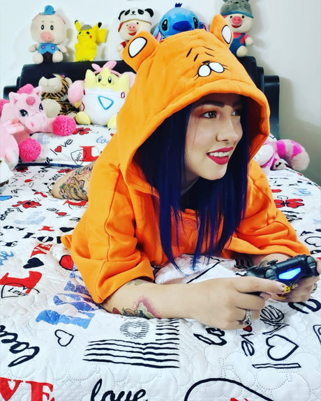 medakawaii schauspielerin perfekte galerie