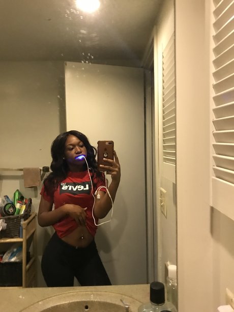 MeccaD sexy akt foto