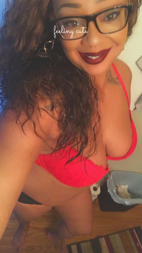 Kiki Not Kinky schöne bild