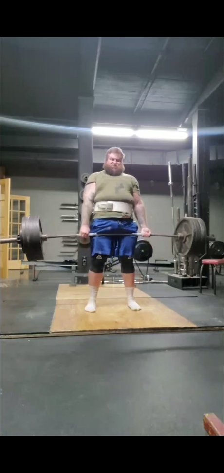 Metalpete13 freie akt bild