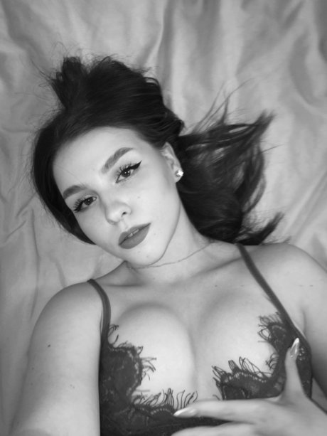 Sunny girl model porno archiv