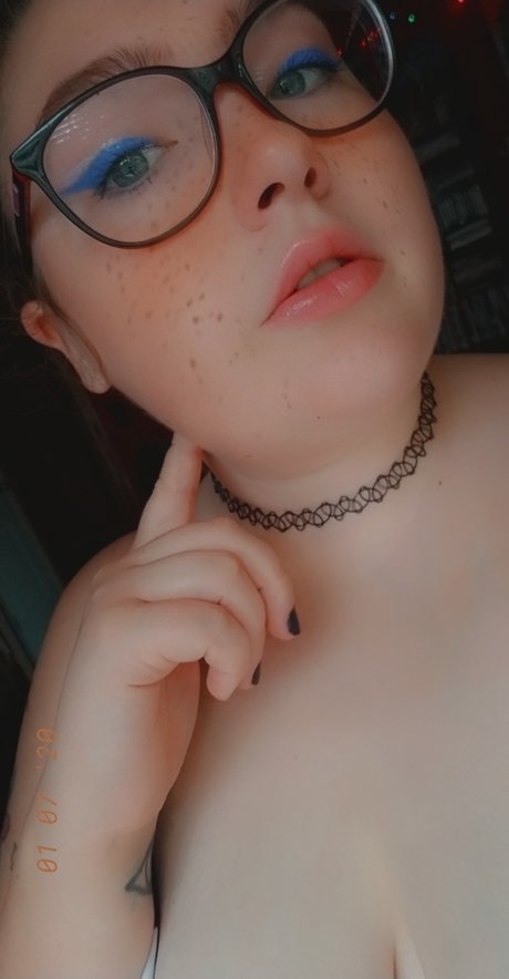 Alister Andrews and Zom B schauspielerin sex fotos