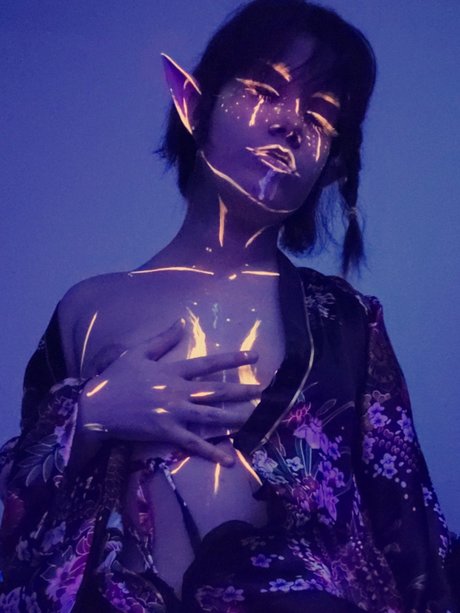 Meme O exklusive erotische bild