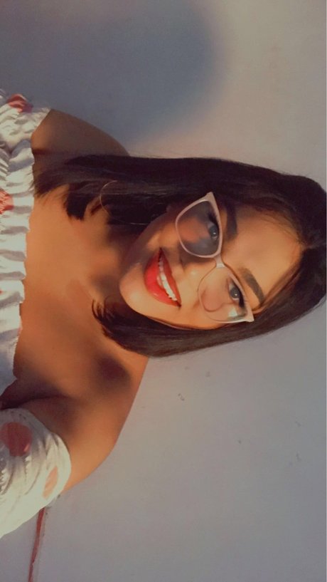 MEL JEGUINHA sexy nackt bild