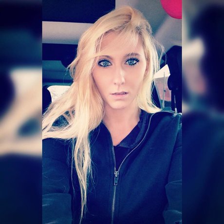 Brittany Hazen perfekte galerien