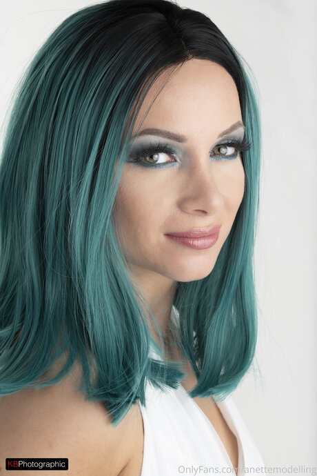 Aneta Hradecka erotische archiv