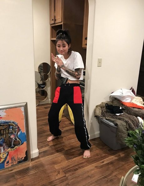 Mae Col schöne galerien