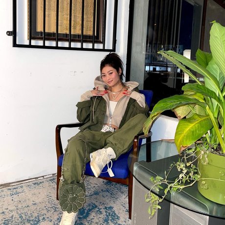 schwuler influencer onlyfans nacktheit kunst archiv