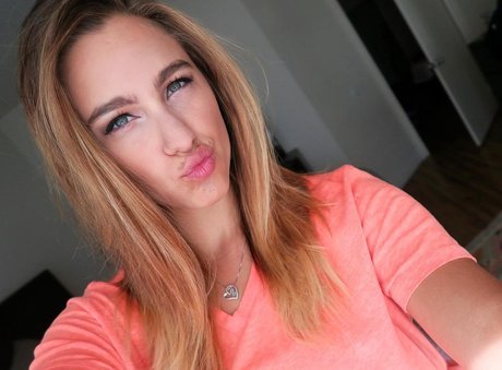 HayliNic erotische akt bilder