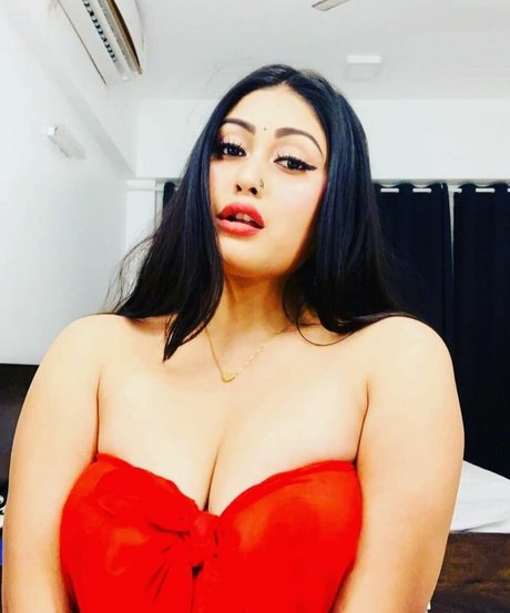 Real Goddessanna model nackte archiv