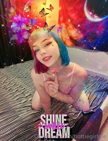 hottiegirlme perfekte nacktheit bild