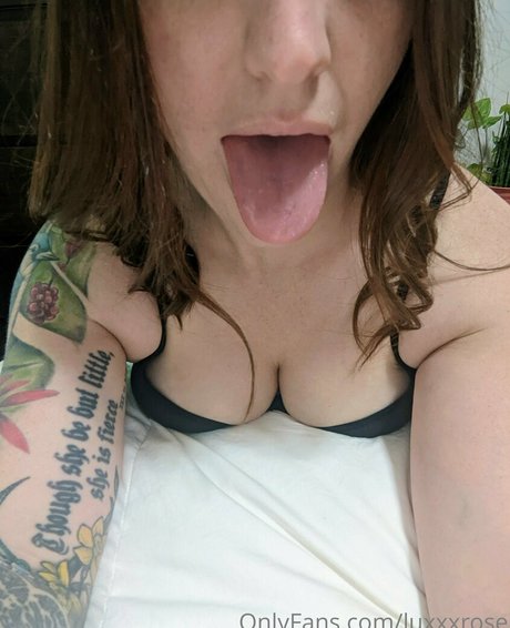 luxxxrose schauspielerin erwachsene bilder