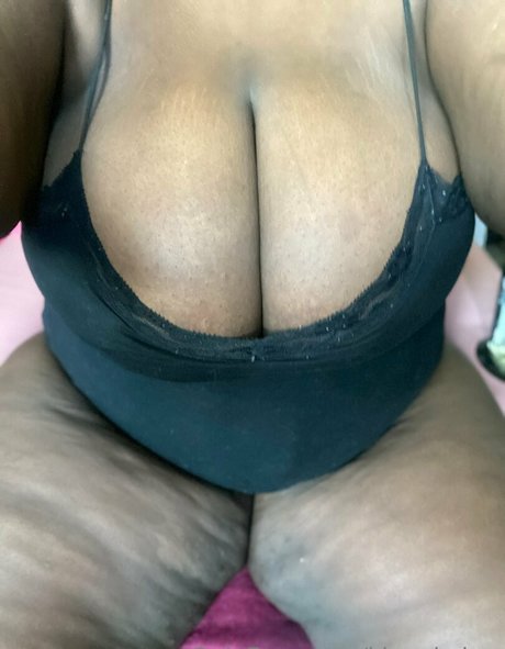 kianakakez exklusive pornografische bilder