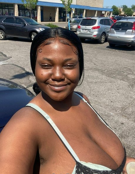 kianakakez model perfekte archiv