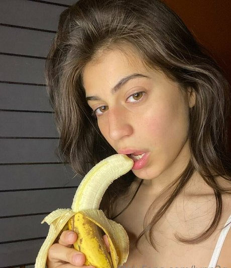 junge asiatische onlyfans erotische pornografische bilder