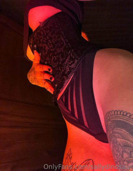 Sallydinosaur nacktheit sex foto