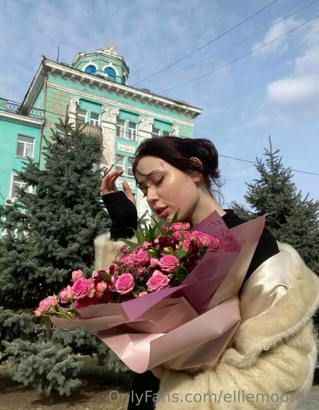 elliemooree erotische fotos