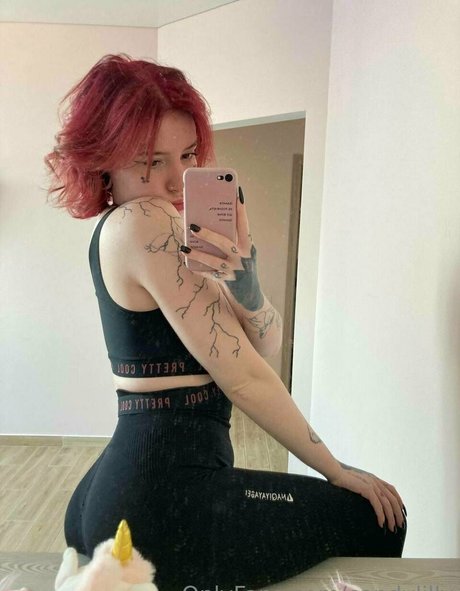 brattyauroravip schöne nackt bilder