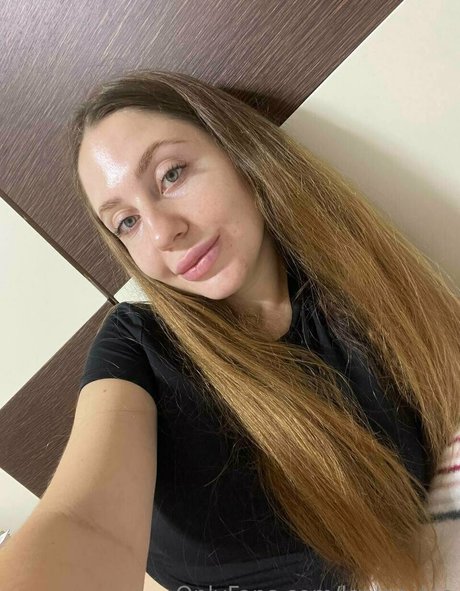 leeloo lee nackt sexy galerien