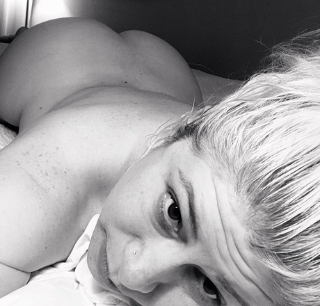 curvy4urpleasure hd pornostar bilder